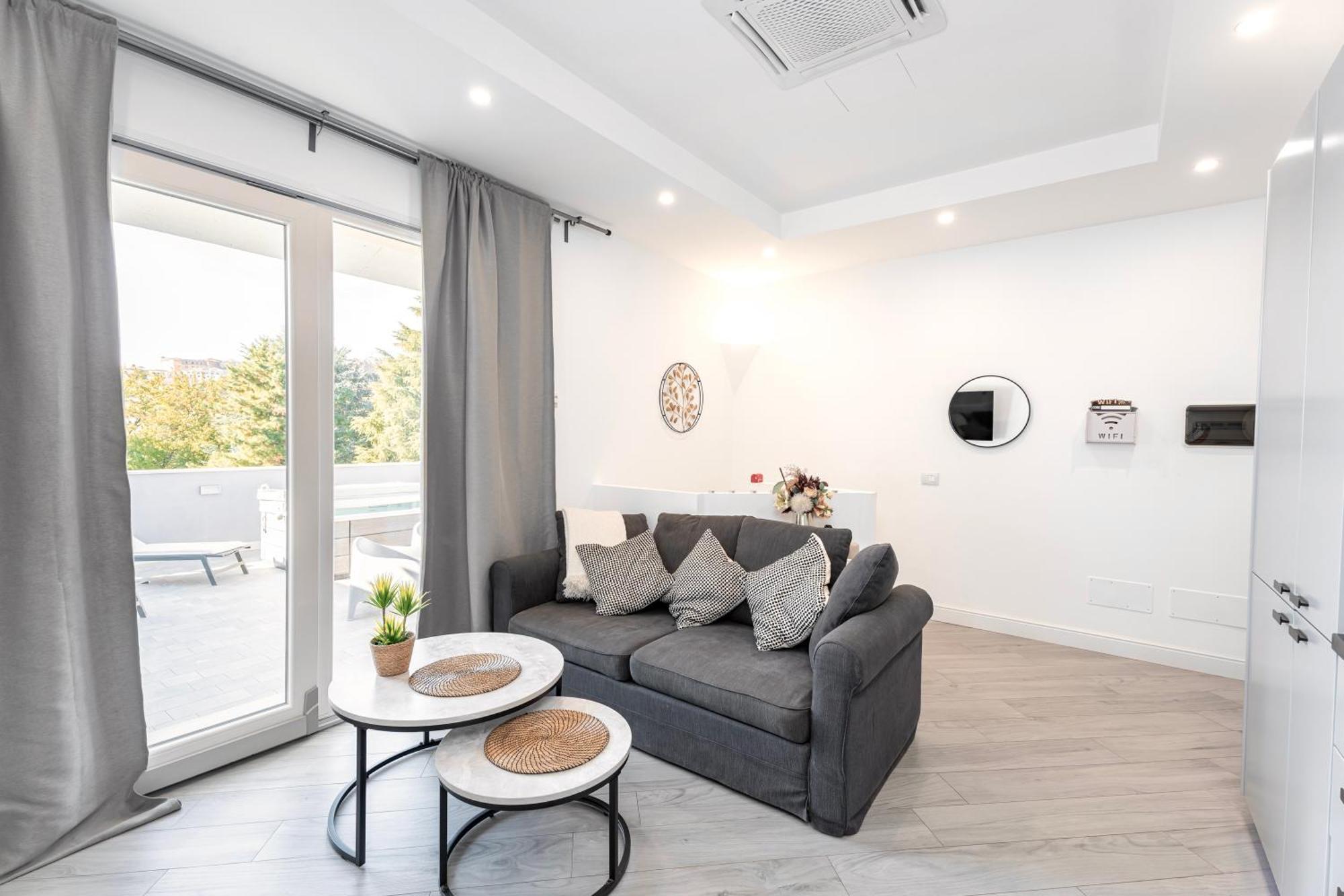 Luxury - Jacuzzi Apartments Near Rome เวลเลตริ ภายนอก รูปภาพ