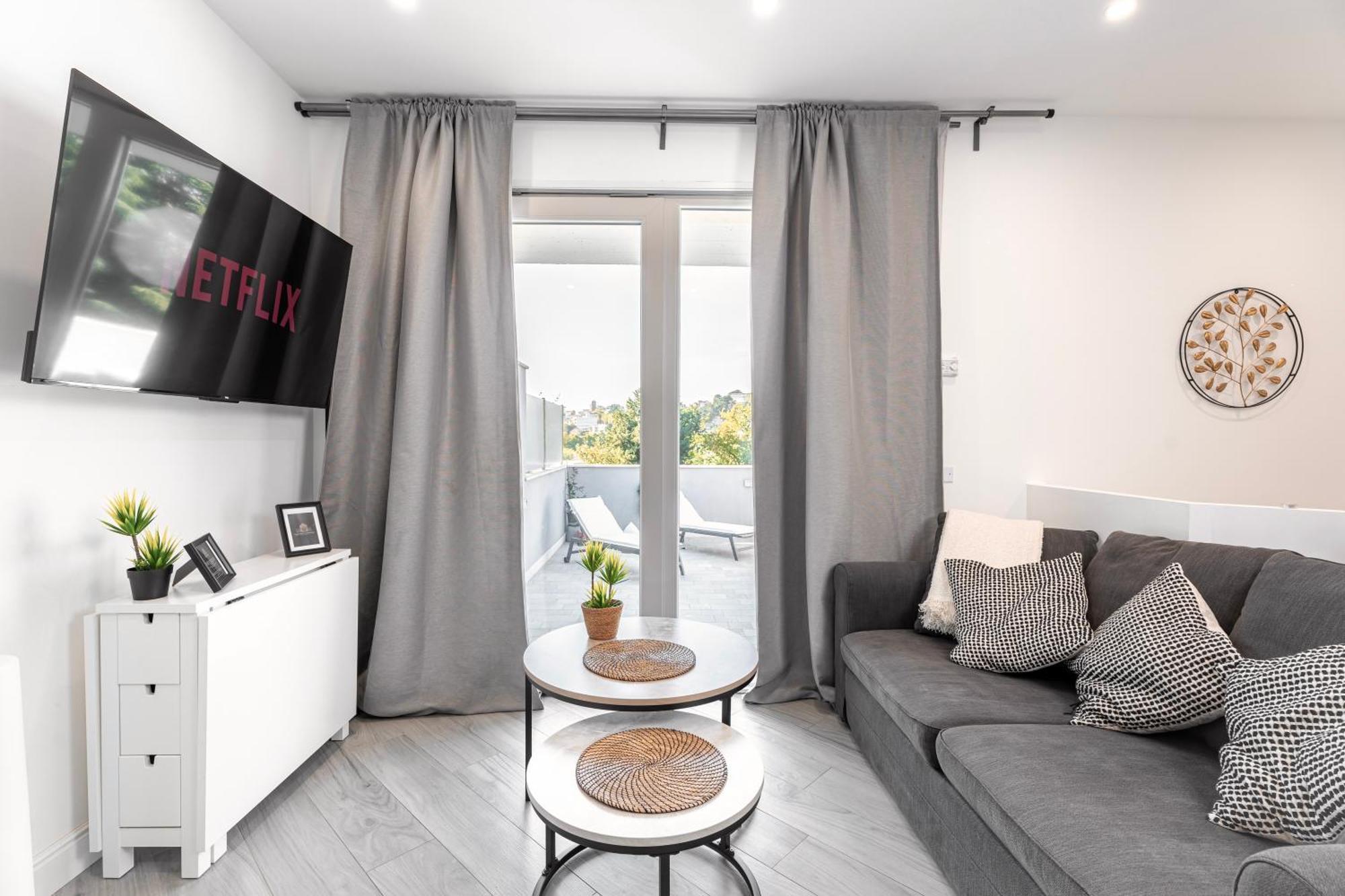 Luxury - Jacuzzi Apartments Near Rome เวลเลตริ ภายนอก รูปภาพ